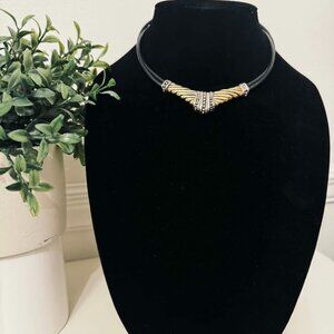 Chico's gold-toned, ridged "chevron" style motif choker necklace